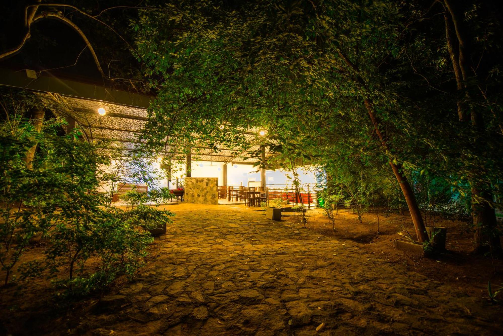 C B S Resort Udawalawe Exterior foto